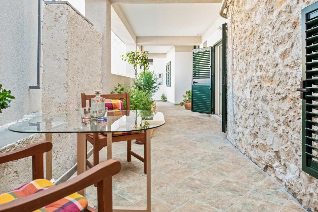 Kurika Anzotica Apartment Sibenik Exterior photo